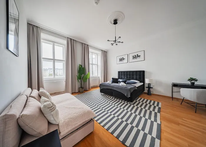 Franz By Home1 Appartement *