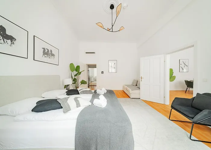 Franz By Home1 Appartement