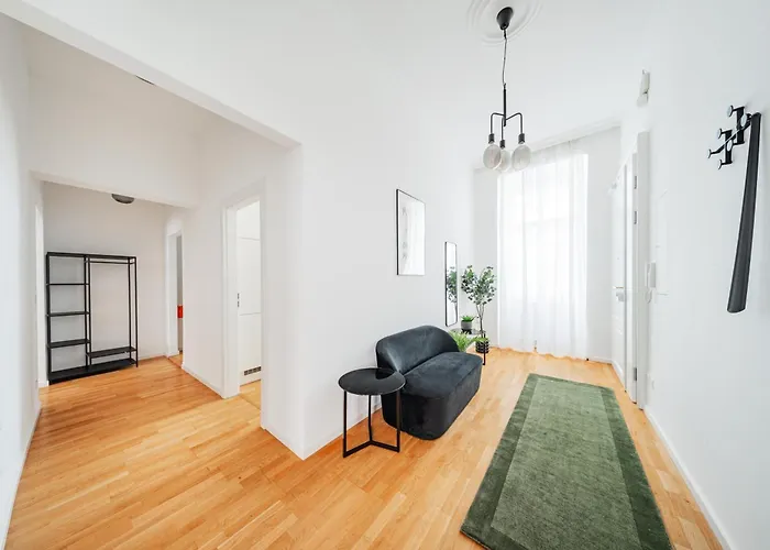 Franz By Home1 Appartement *