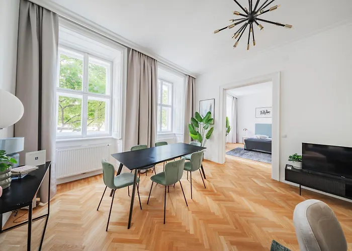 Franz By Home1 *
