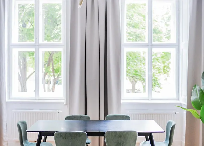 Franz By Home1 Appartement